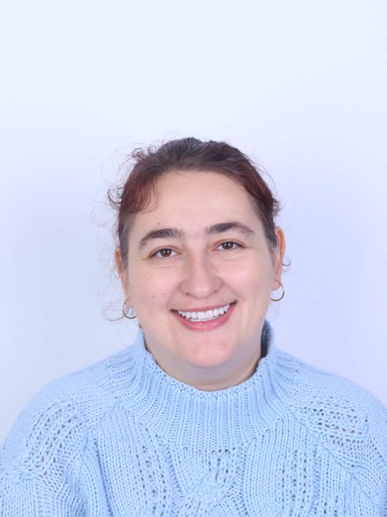 Reabilitare Orală Complexă – Ortodonție, Implanturi și Estetică Dentară