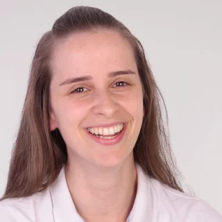Efect de facelift prin restaurare dentară